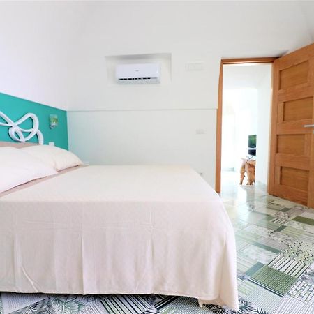 Mary'S Apartments - De Vivo Realty มัสซาลูเบรนเซ ภายนอก รูปภาพ