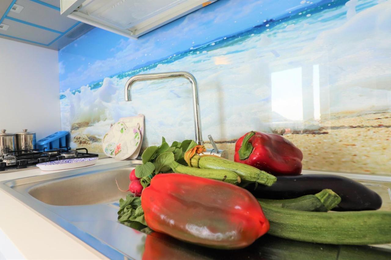 Mary'S Apartments - De Vivo Realty มัสซาลูเบรนเซ ภายนอก รูปภาพ