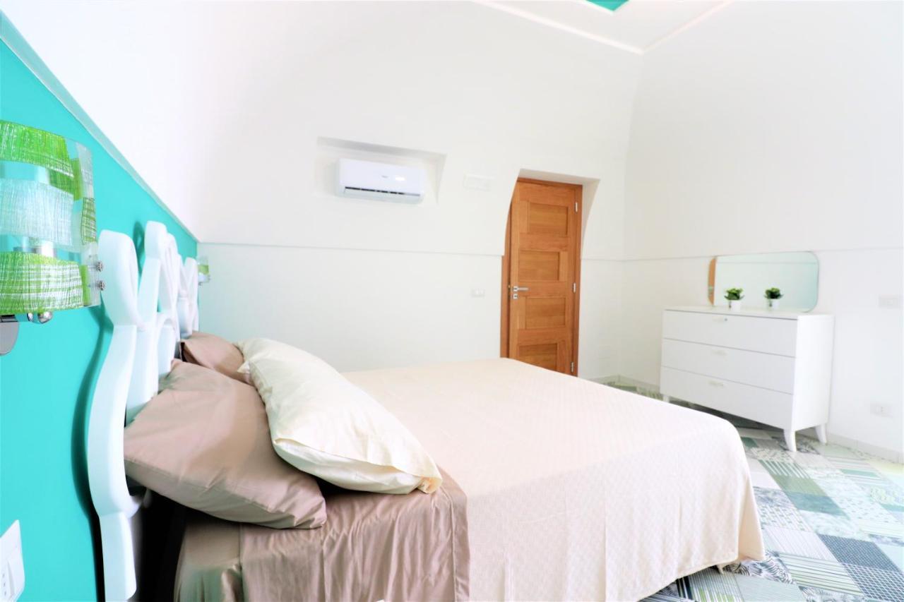 Mary'S Apartments - De Vivo Realty มัสซาลูเบรนเซ ภายนอก รูปภาพ