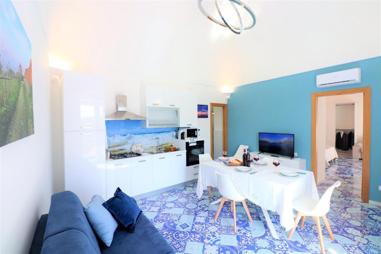 Mary'S Apartments - De Vivo Realty มัสซาลูเบรนเซ ภายนอก รูปภาพ