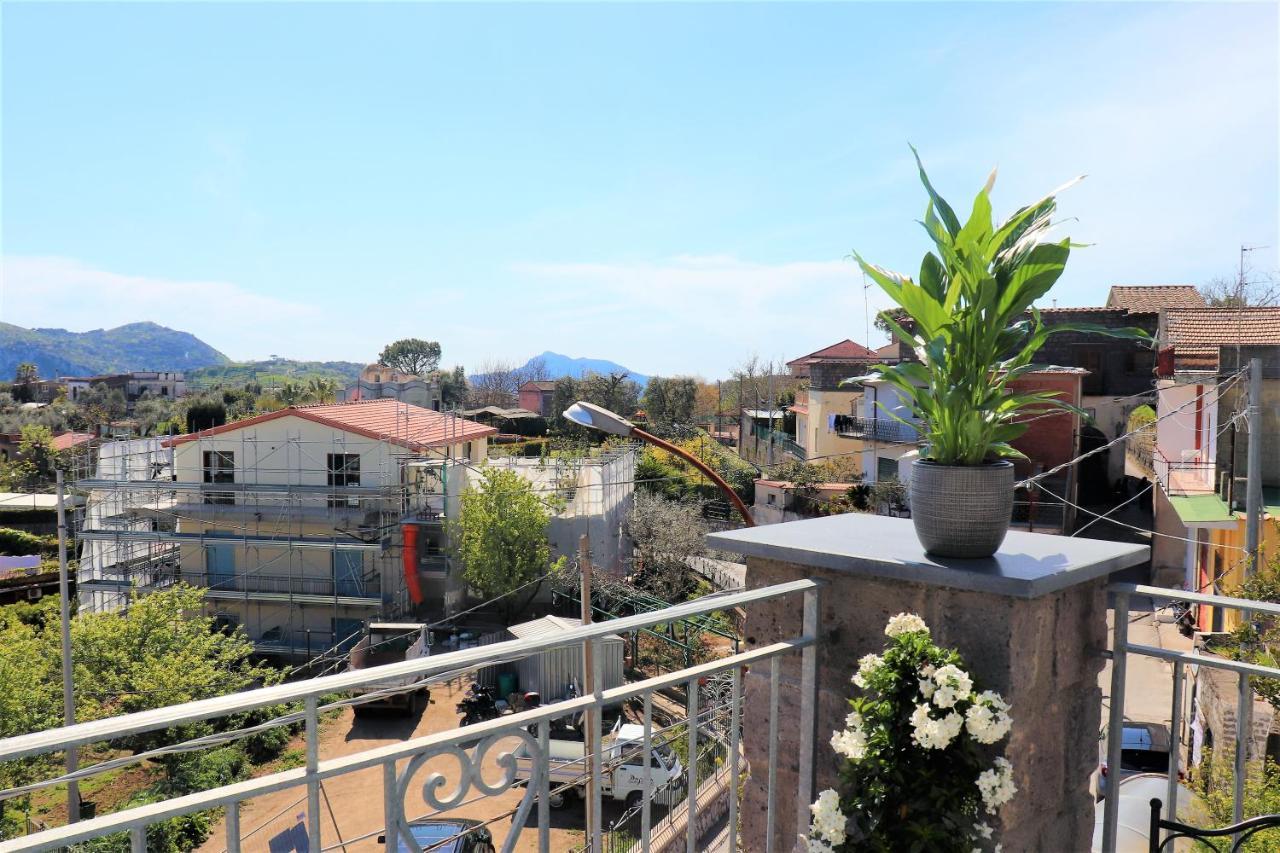 Mary'S Apartments - De Vivo Realty มัสซาลูเบรนเซ ภายนอก รูปภาพ