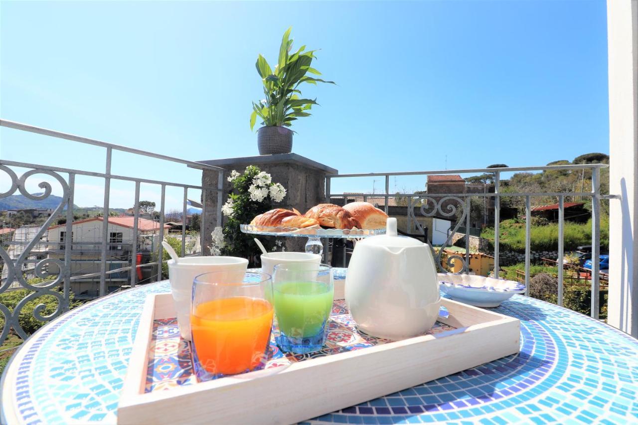 Mary'S Apartments - De Vivo Realty มัสซาลูเบรนเซ ภายนอก รูปภาพ